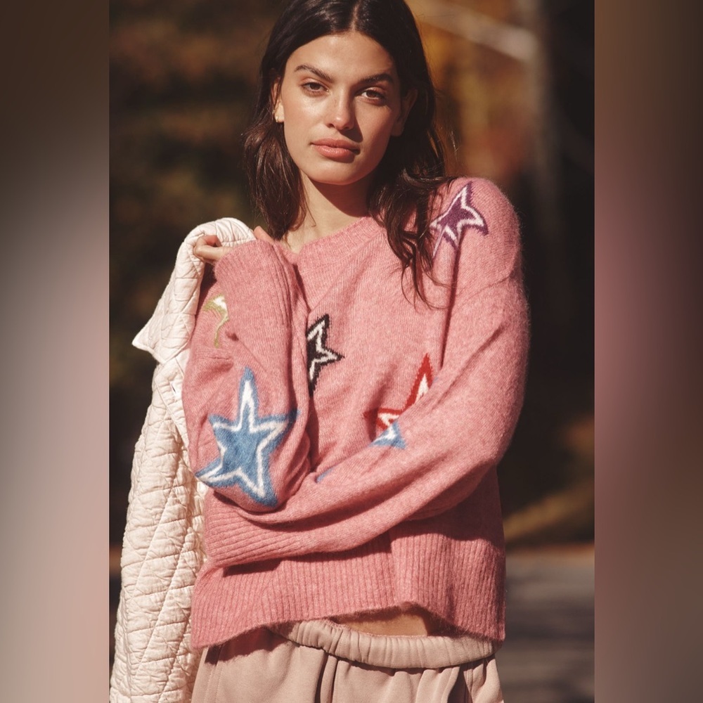Electric rose pink start sweater size small